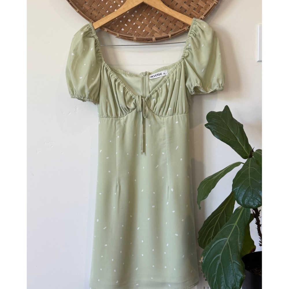 Reverse Light Green Dress 🦋